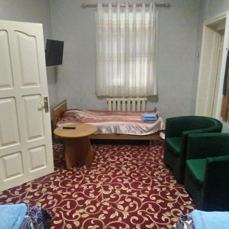Avesto Panzió Urgench Kültér fotó